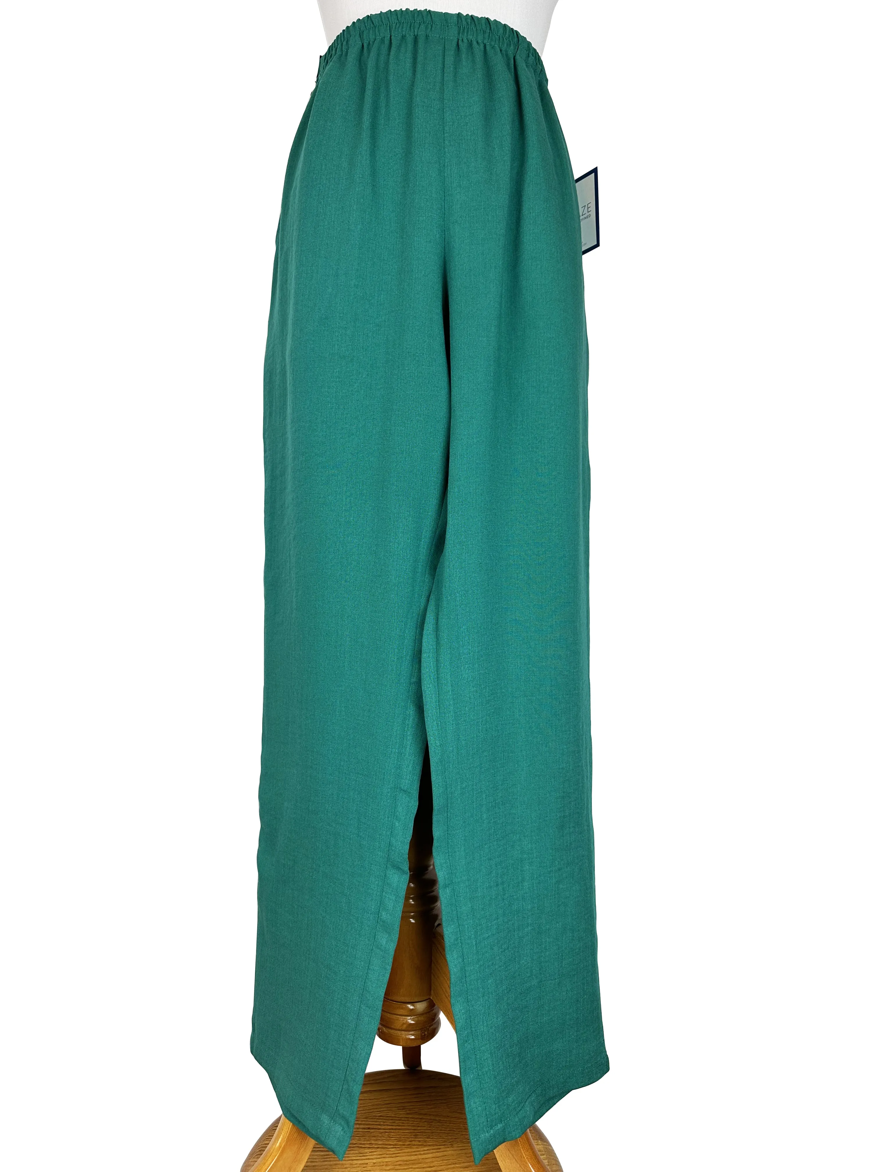 AAPT09 - Classic Tapered Linen Pant