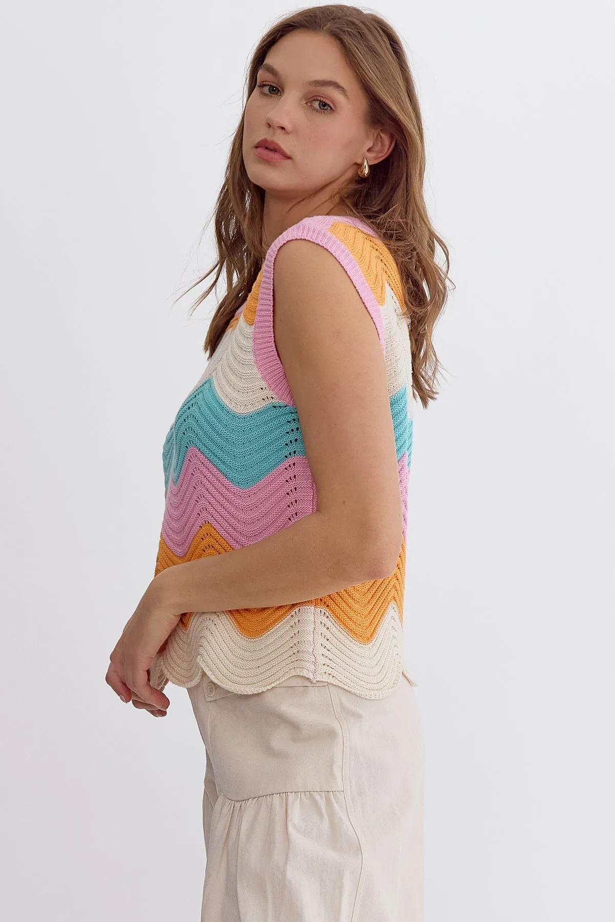 Colorblocked Round Neck Sleeveless Top