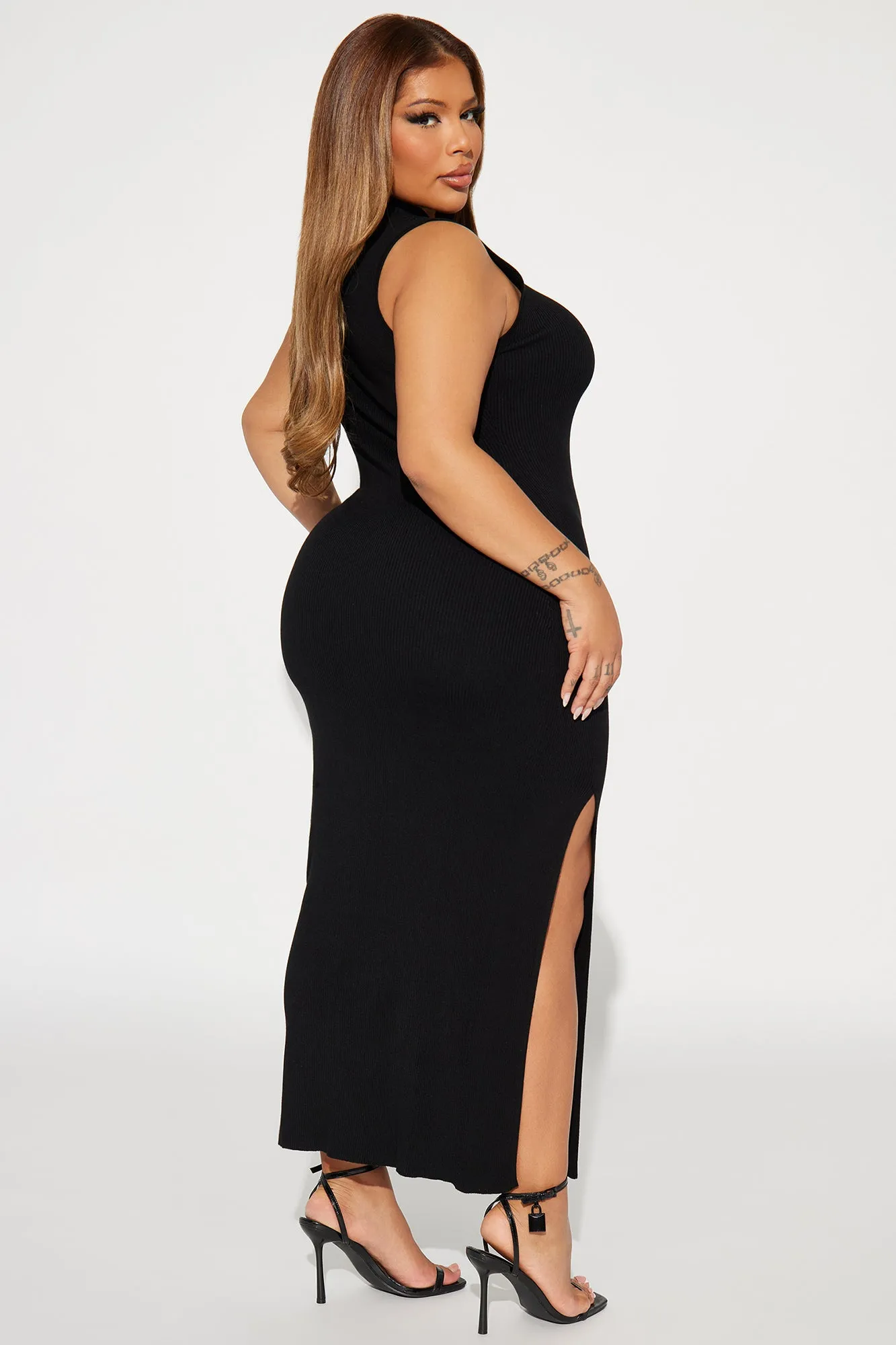 Don't Be Shy Sweater Maxi Dress - Black