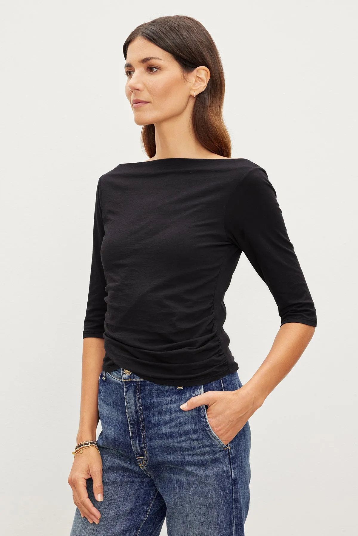 ELORA OFF SHOULDER FITTED TEE