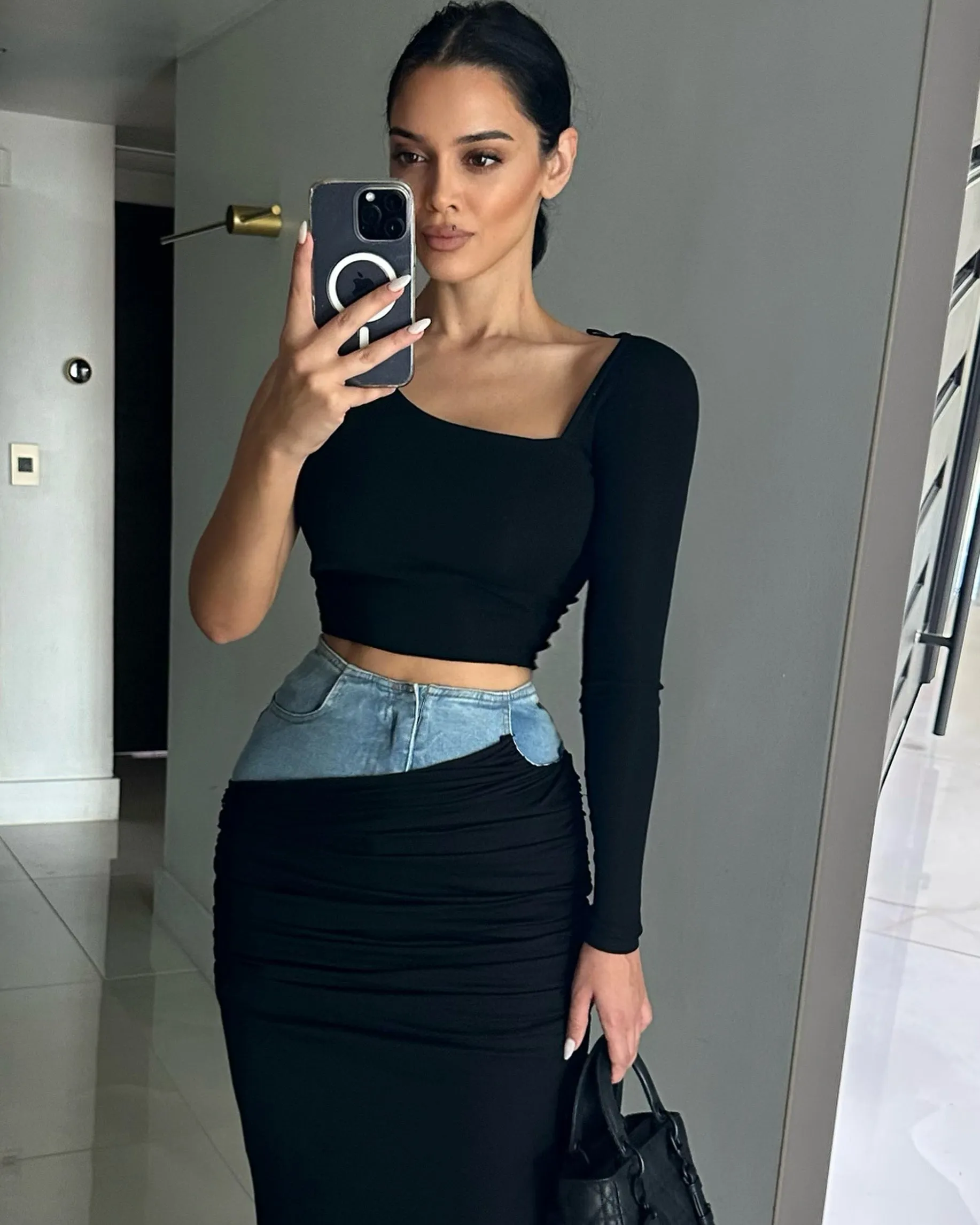 'Jasmine' Top in black