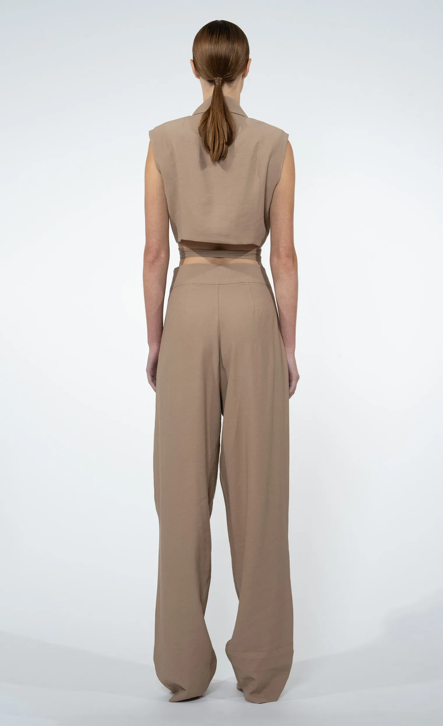 Nonchalant - Hailey Crop - Camel